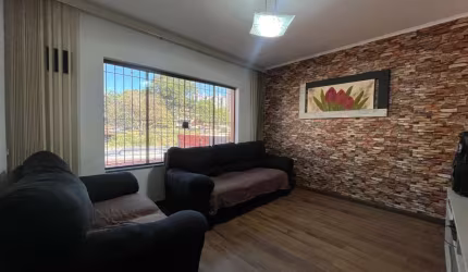 Casa tipo para venda com 3 quartos, sendo 2 suítes, 178m²