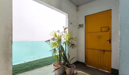 Casa tipo para venda e locação com 5 quartos, sendo 4 suítes, 378m²