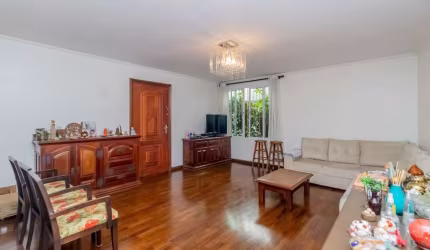 Sobrado para venda com 4 quartos, sendo 4 suítes, 173m²