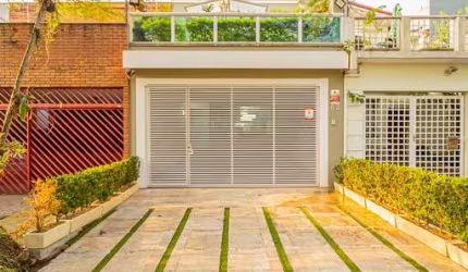 Sobrado para venda com 5 quartos, sendo 1 suíte, 231m²