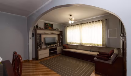 Sobrado para venda com 3 quartos, sendo 1 suíte, 146m²