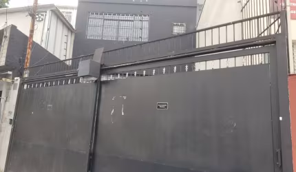 Loja de rua para venda, 220m²