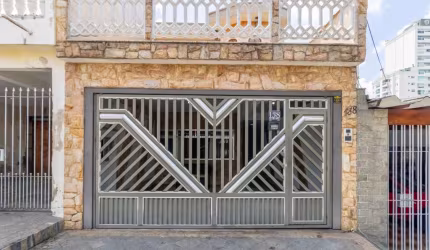 Casa tipo para venda com 3 quartos, sendo 3 suítes, 211m²