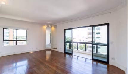 Cobertura para venda com 4 quartos, sendo 2 suítes, 305m²