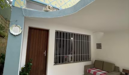 Casa tipo para venda com 2 quartos, 101m²