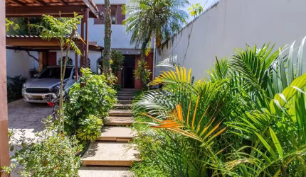 Casa tipo para venda com 3 quartos, sendo 2 suítes, 260m²