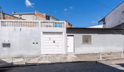 Casa tipo para venda com 4 quartos, 89m²