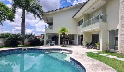 Sobrado para venda com 4 quartos, sendo 4 suítes, 600m²