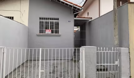 Casa tipo para venda com 1 quarto, 100m²