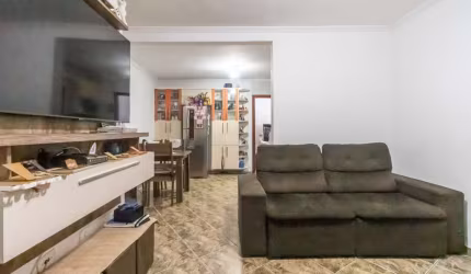 Casa tipo para venda com 3 quartos, 90m²