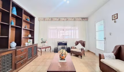 Casa tipo para venda com 2 quartos, 132m²