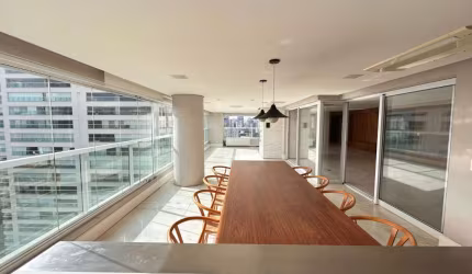 Apartamento tipo para venda com 3 quartos, sendo 3 suítes, 335m²