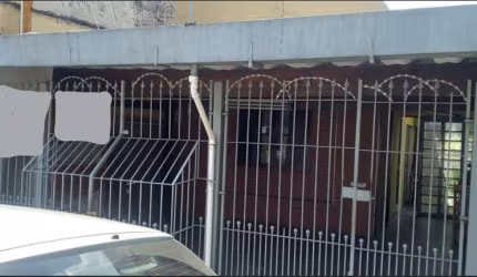 Casa tipo para venda com 6 quartos, 188m²