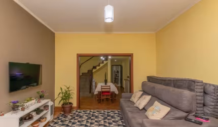 Casa de vila para venda com 3 quartos, sendo 1 suíte, 182m²