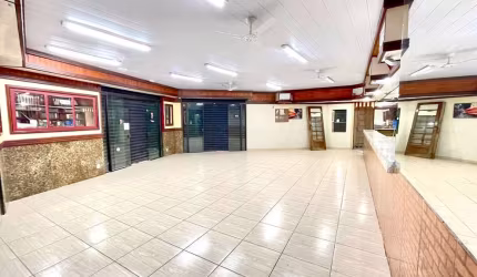 Casa comercial para venda e locação, 471m²