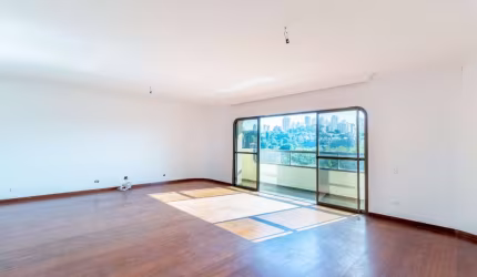 Apartamento tipo para venda e locação com 4 quartos, sendo 4 suítes, 231.36m²