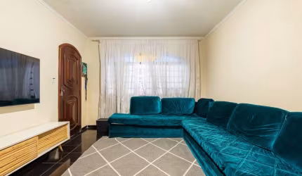 Sobrado para venda com 3 quartos, sendo 1 suíte, 150m²