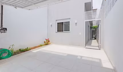 Casa tipo para venda com 2 quartos, sendo 1 suíte, 94m²