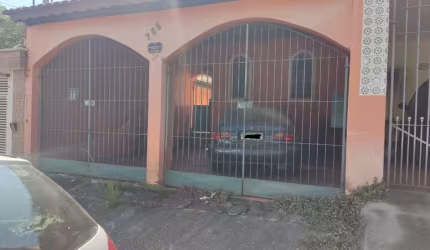 Casa tipo para venda com 2 quartos, 137m²