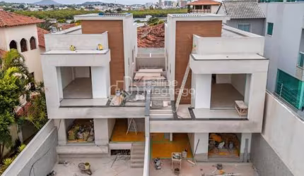 CASA DUPLEX COM 3 SUÍTES MOBILIADA E DECORADA  NO BAIRRO SÃO JUDAS TADEU EM GUARAPARI