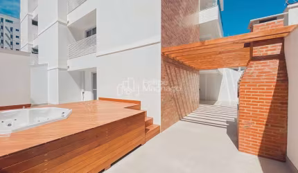 APARTAMENTO GARDEN 2 QUARTOS COM JACUZZI  NA PRAIA DO MORRO