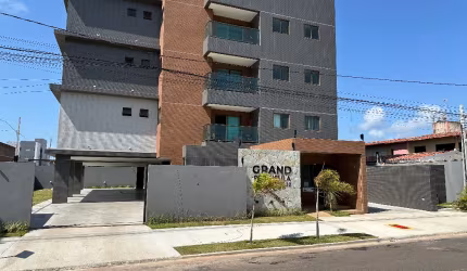 Excelente empreendimento com 02 quartos à venda perto do mar.