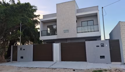 Casa duplex com 3 suítes
