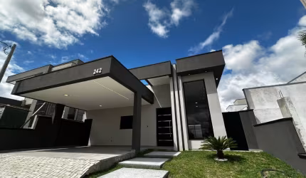 Casa térrea recém construída no condomínio Ruda