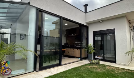 Casa térrea mobiliada no condomínio Ruda