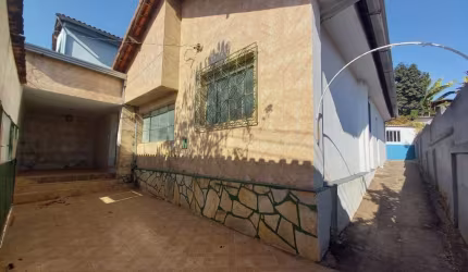 Casa com 3 quartos à venda no Pompéia, Belo Horizonte , 208 m2 por R$ 550.000