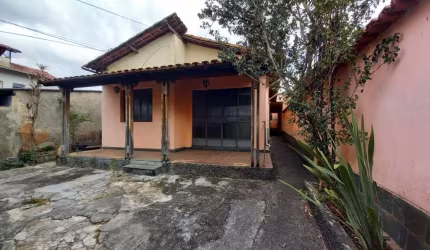 Casa com 5 quartos à venda no Pompéia, Belo Horizonte , 207 m2 por R$ 549.000
