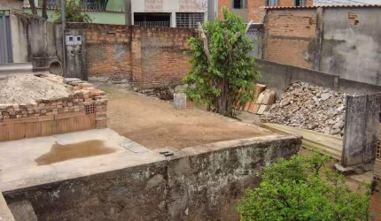 Terreno à venda na Santa Cruz, Belo Horizonte  por R$ 600.000