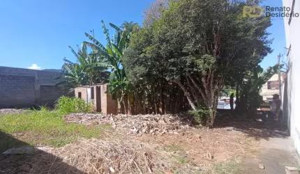 Terreno à venda no Pompéia, Belo Horizonte  por R$ 340.000