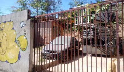 Terreno à venda na Esplanada, Belo Horizonte  por R$ 530.000