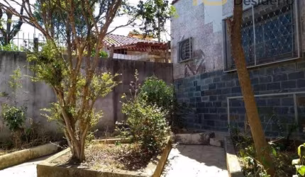 Casa com 4 quartos à venda na Saudade, Belo Horizonte  por R$ 699.000