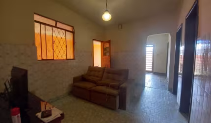 Casa com 4 quartos à venda na Esplanada, Belo Horizonte , 132 m2 por R$ 680.000