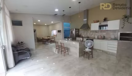 Casa com 5 quartos 5 banheiros,2 vagas cobertas no bairro Sagrada Familia