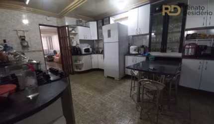 Casa geminada em 2 pavimentos a venda no bairro Boa Vista