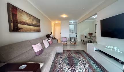Apartamento em condomínio clube