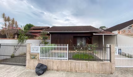 2 Casas na Santa Carina