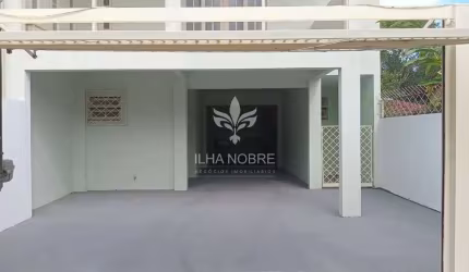 Casa em condomínio fechado com 2 quartos para alugar na Servidão Vassourinha, 210, Rio Tavares, Florianópolis por R$ 4.300