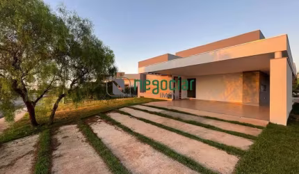 CASA CONDOMÍNIO SERRA VERDE COM PISCINA E SUÍTE COM HIDROMASSAGEM