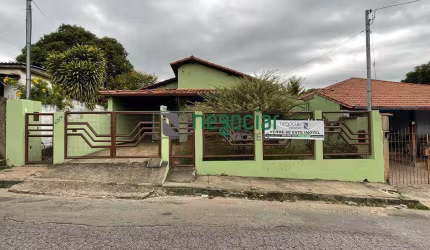 Casa com quintal - 3 quartos 1 vaga - Betim Industrial - Betim MG
