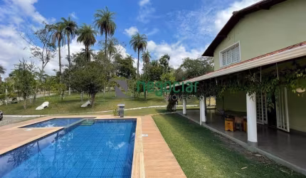 Fazenda/Sitio/Chácara 4 quartos no bairro Serra Negra