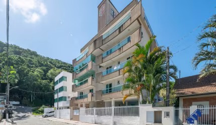Apartamento à venda em Bombas (SC) – Condomínio “La Defense'