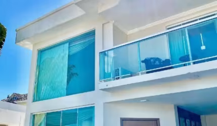 Linda Casa Duplex em condominio Fechado