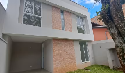 Lindo sobrabo em condomínio no Barreirinha