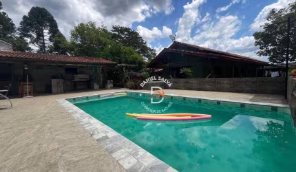 Chácara com 3 dormitórios ( 1 Suíte ) à venda, 850 m² por R$ 899.000 - Canedos - Piracaia/SP