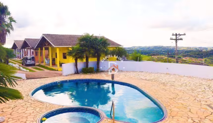 Casa com 3 dormitórios ( 1 Suíte)  à venda, 300 m² por R$ 690.000 - Vitória Régia - Atibaia/SP