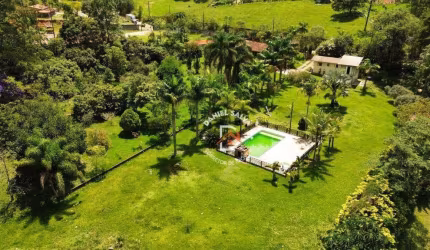 Chácara à venda com 3 dormitórios (1 Suíte) , 22000 m² por R$ 850.000 - Nazare Paulista - Nazaré Paulista/SP